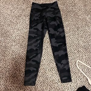 Camo Old Navy Leggings Size S